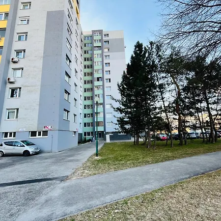 Apartman Free Wifi - Harmony Hideaways *